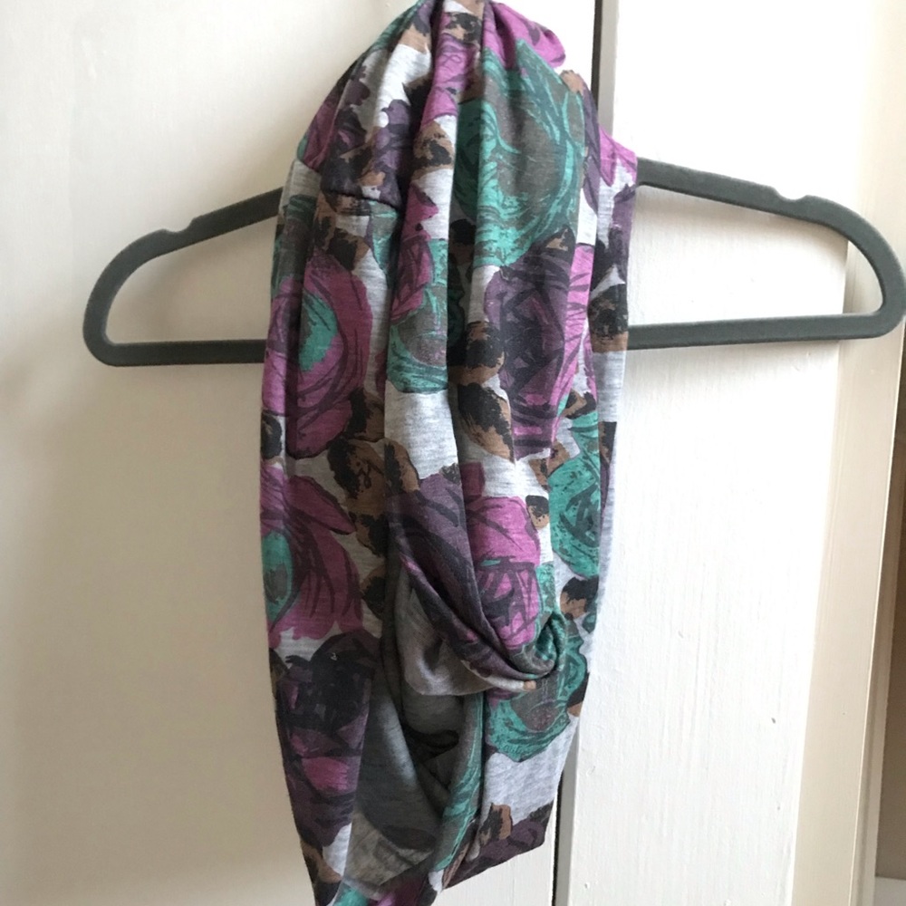 Infinity Scarf Lot - Picture 2 of 7